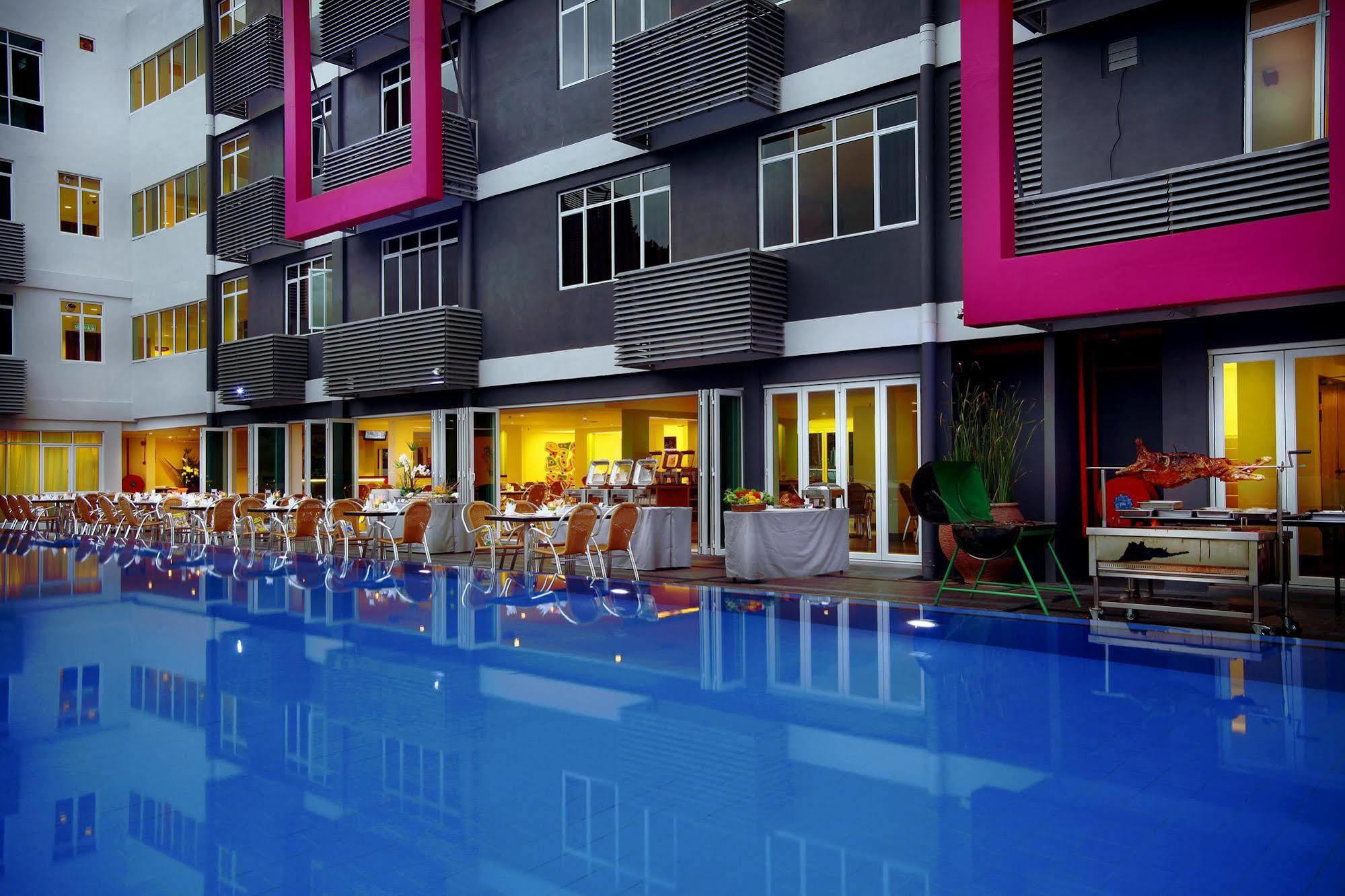 Favehotel Cenang Beach Langkawi Luaran gambar